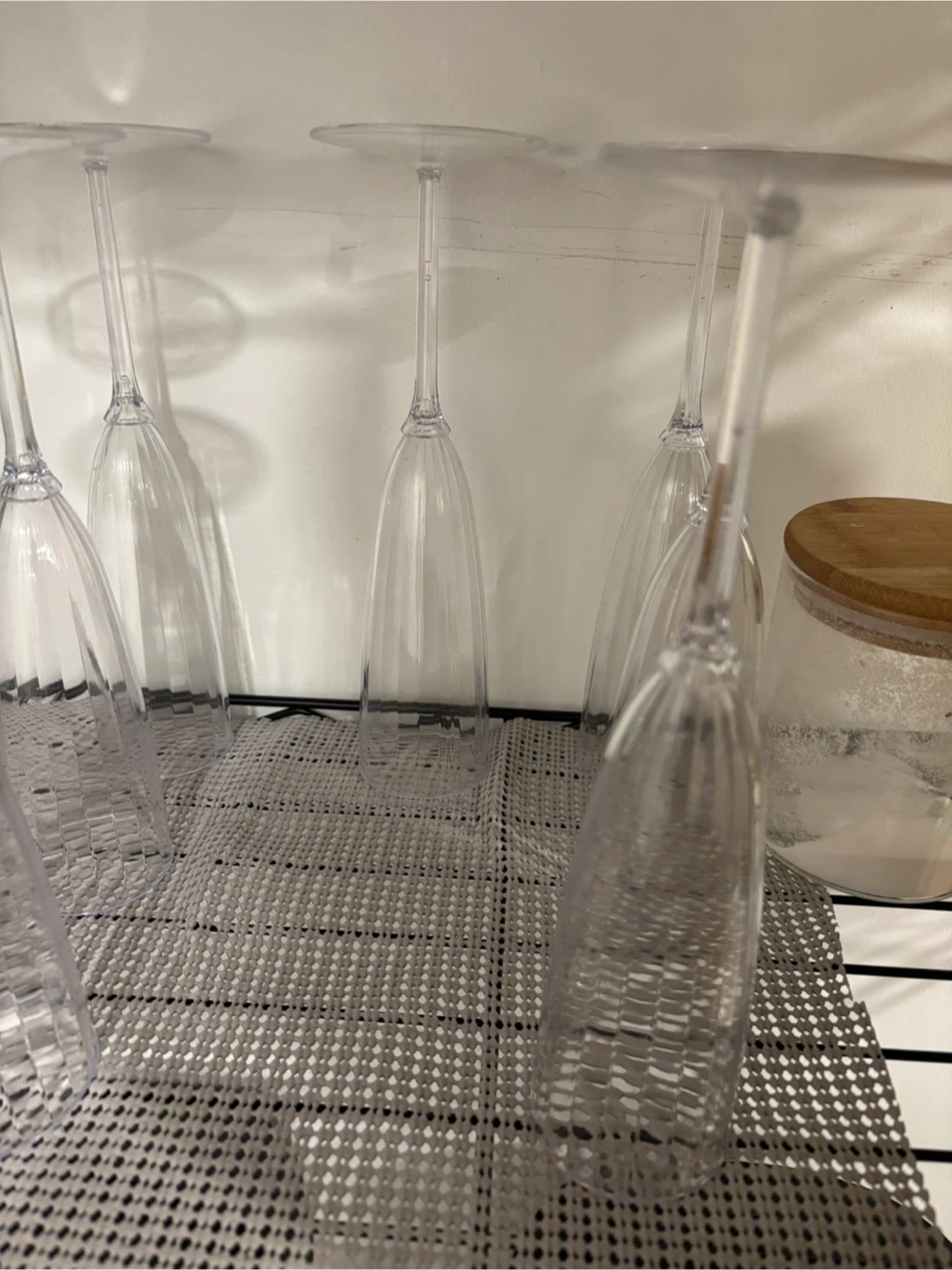 Set of 10 Clear Plastic Champagne Flutes - photo 3