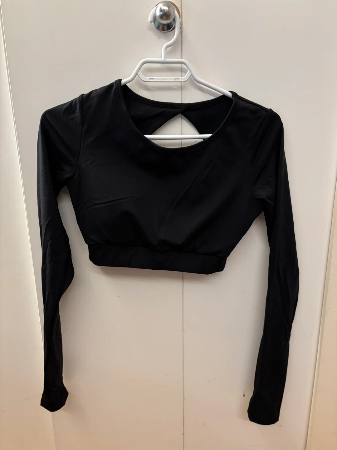 Danyou Black Long Sleeve Crop Top