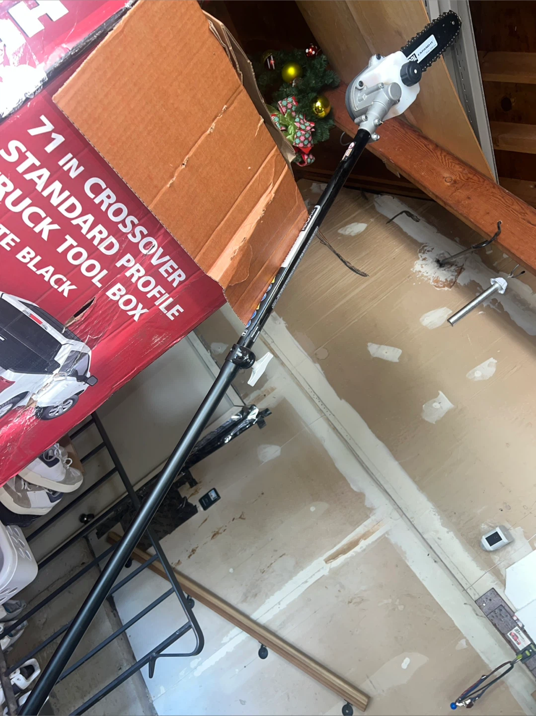 RYOBI 10" Pole Saw with Battery and Charger - photo 4