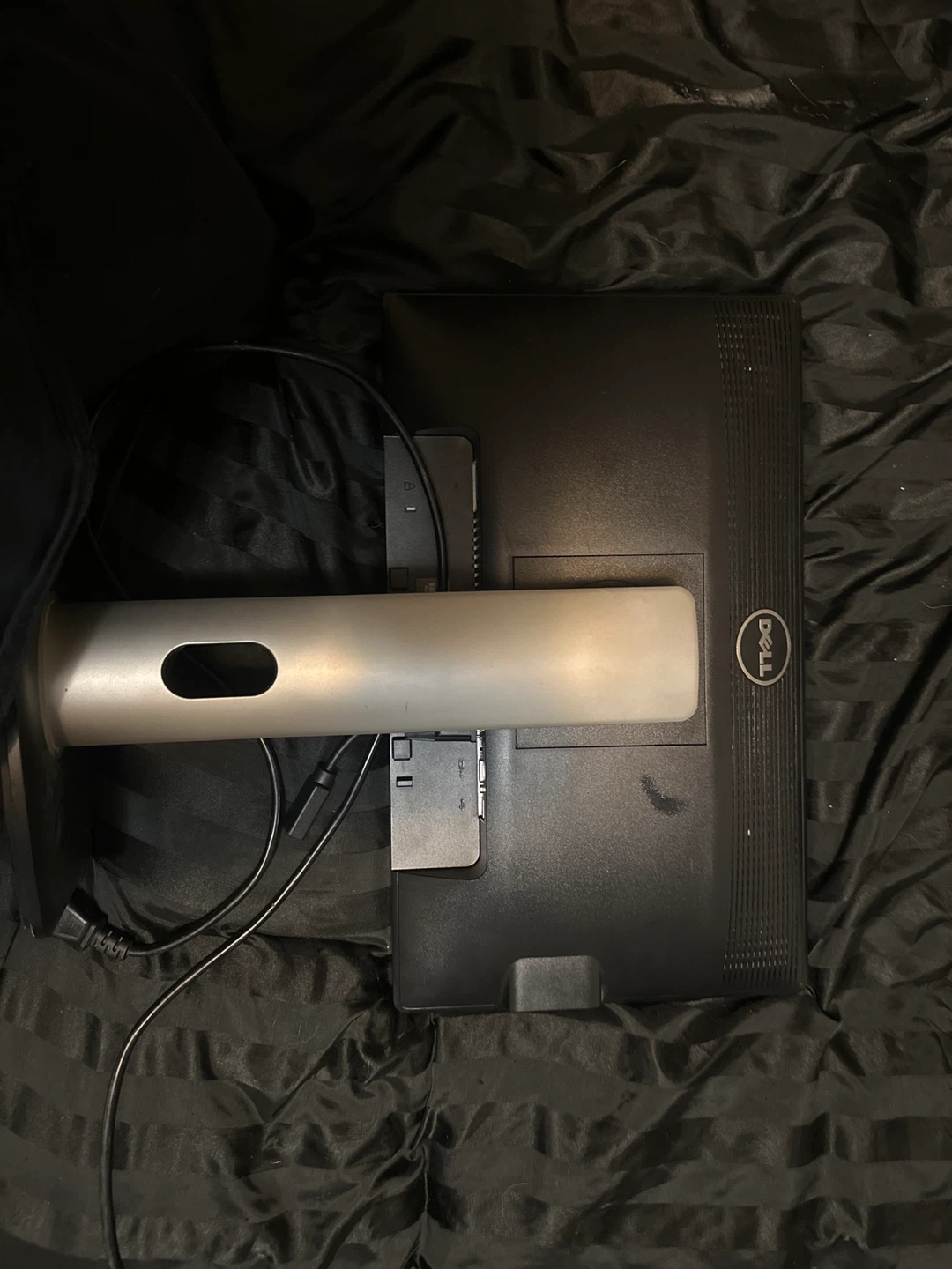 Dell 20-inch Monitor with Stand and Cables - photo 2