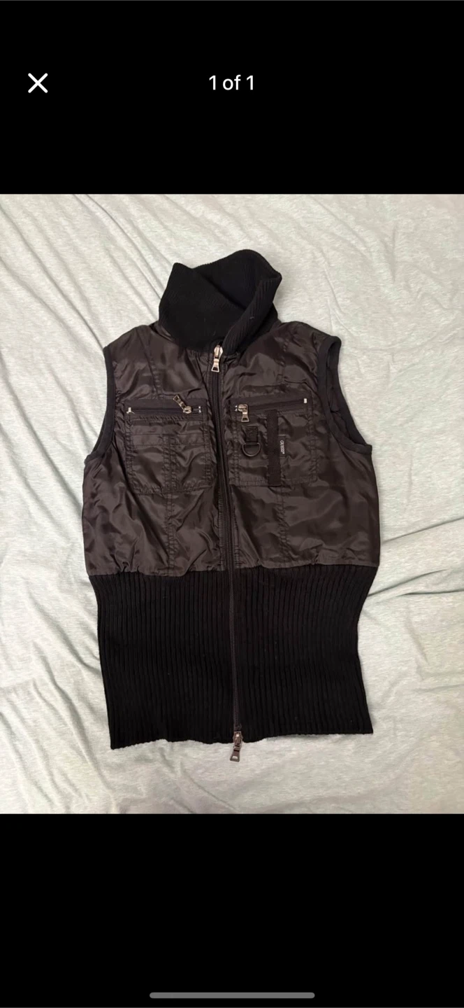 GUESS cool vest jacket with pockets (size s women’s)