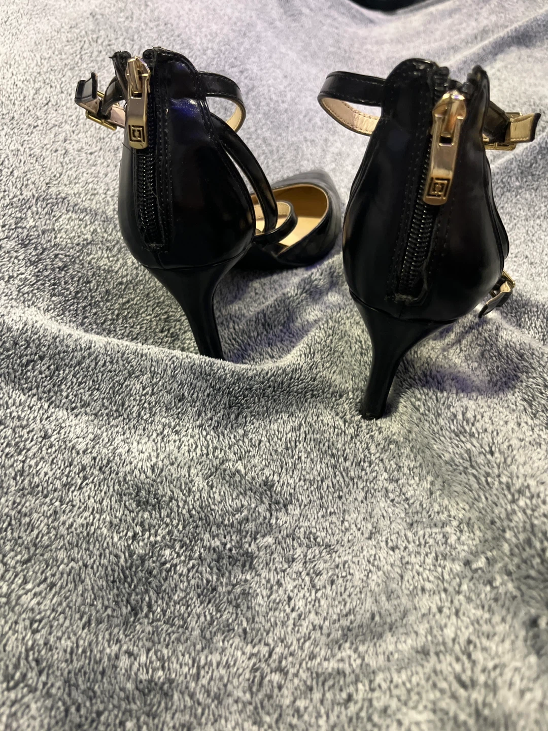 Black Liz Claiborne Heels - photo 3