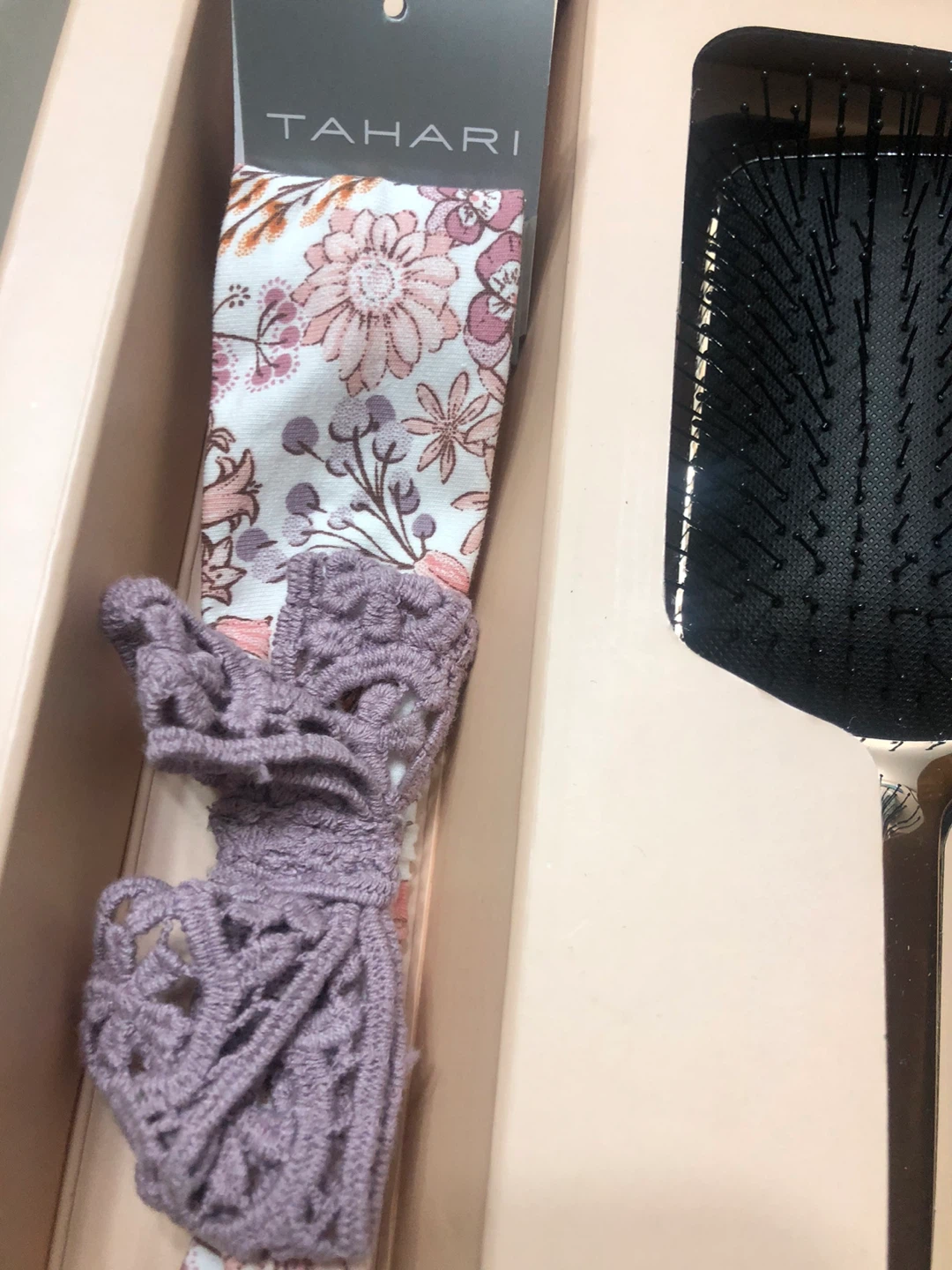 NEW Brush, Headbands, Hairclips, Hair Oil Styling Set - photo 5