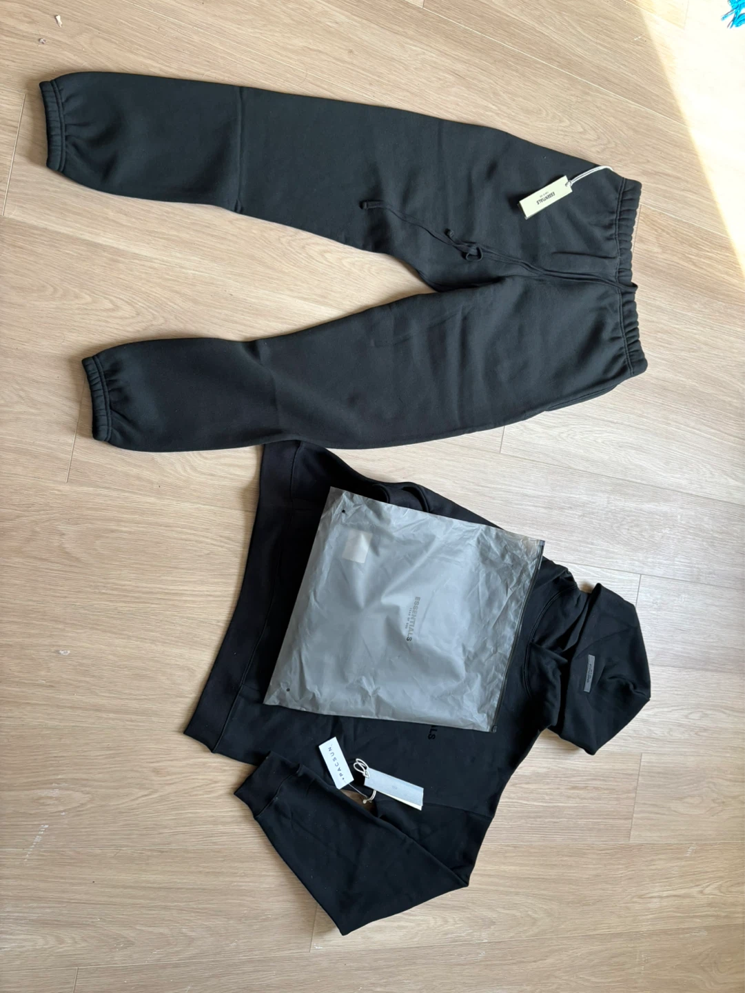 Fear of God Essentials Hoodie+Sweatpants - photo 4