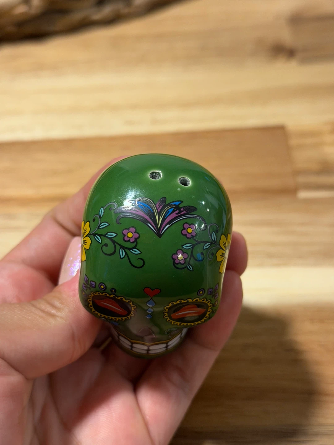 Green Skull Salt Shaker - photo 2