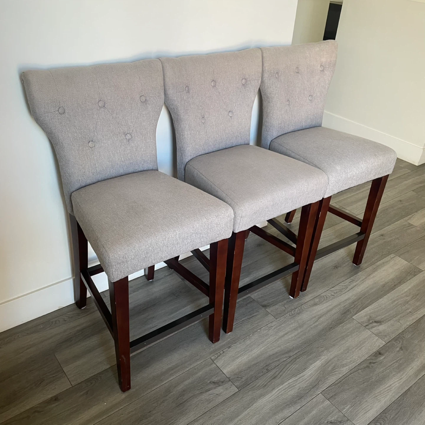 3 Counter Stools - photo 2