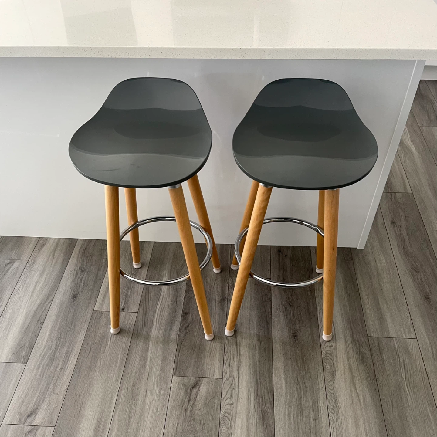2 Bar Stools - photo 3