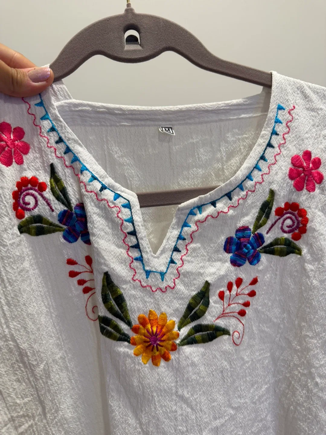 White Embroidered V-Neck Tunic Top - photo 2