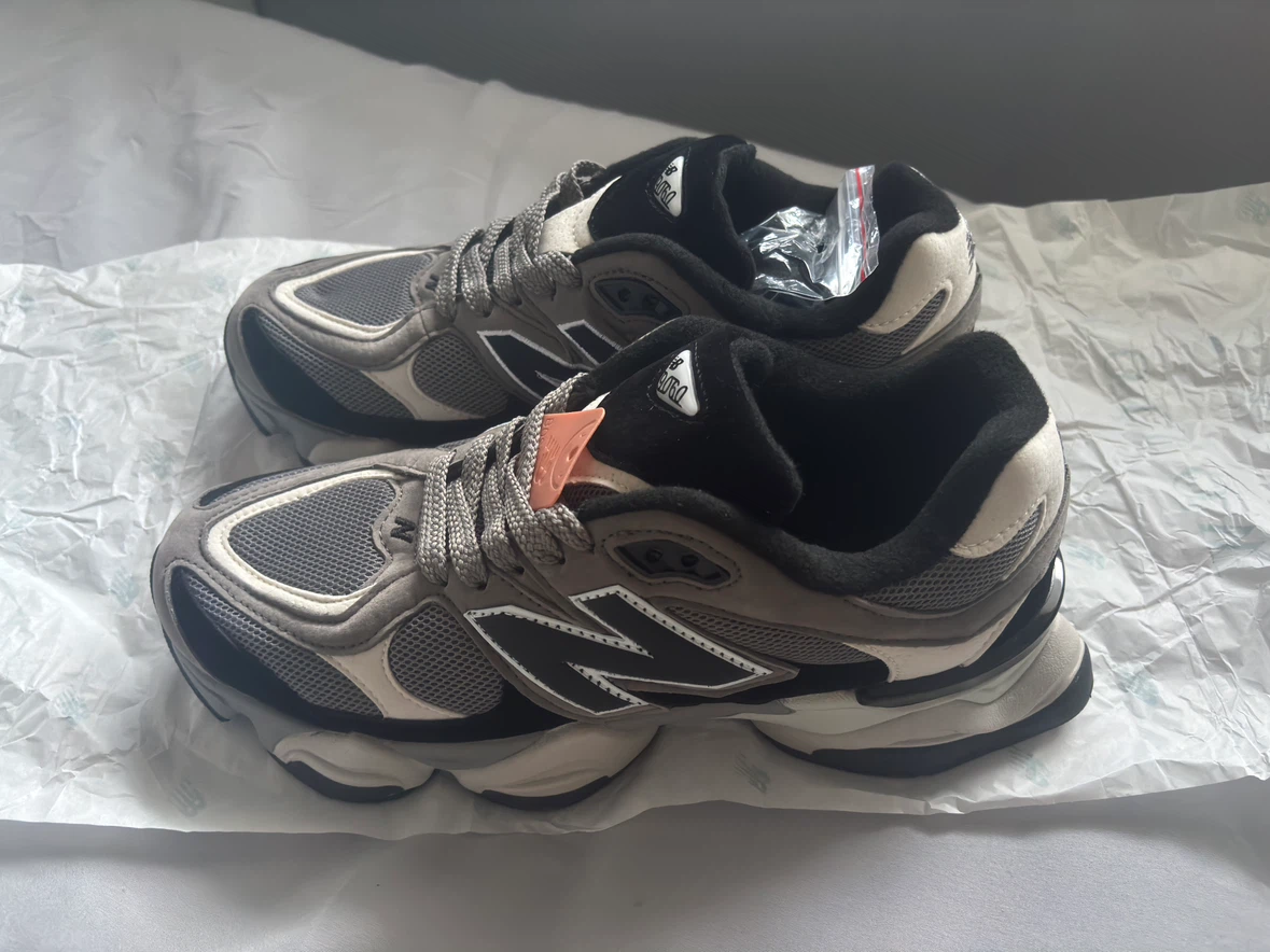 New Balance 9060 Grey/Black Sneakers - photo 2