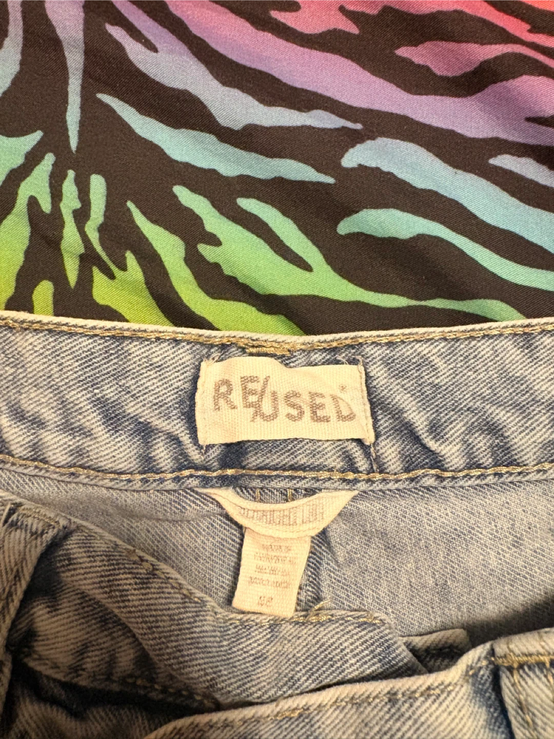 REUSED Denim Shorts Size 5 - photo 2