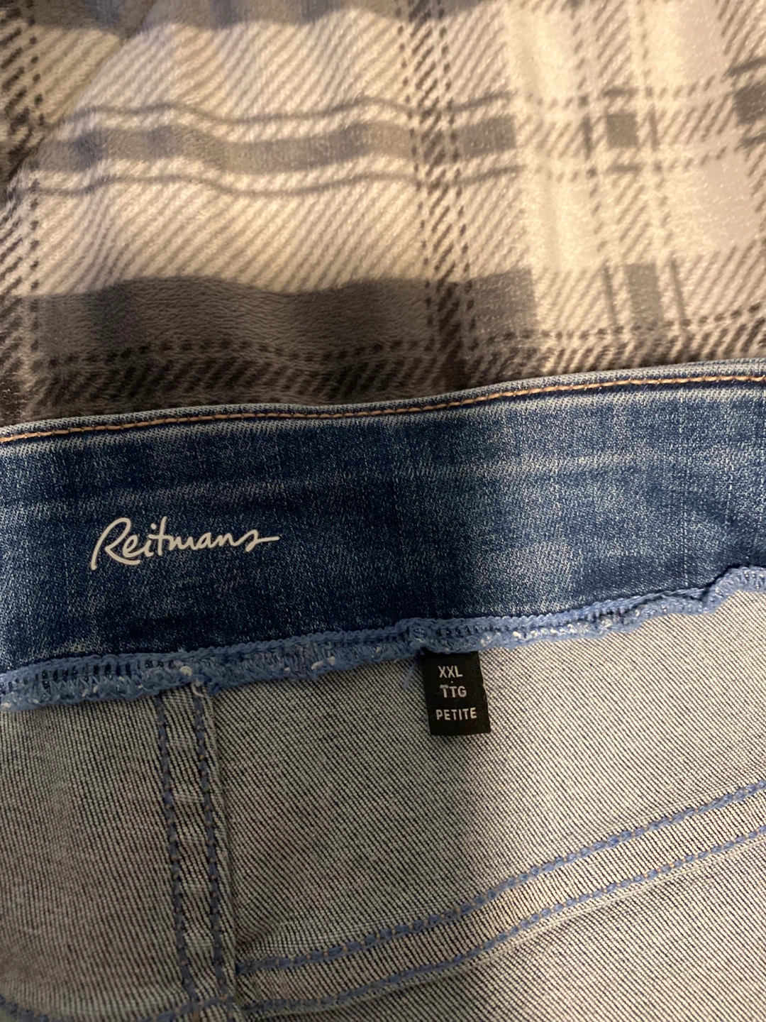 Women’s Reitmans Petite Capris Size XXL - photo 2
