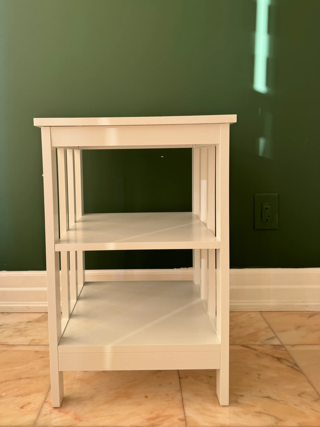 Marlijn 16” White Nightstand / End table - photo 3