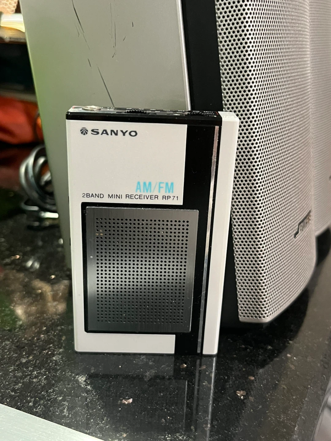 Sanyo RP71 AM/FM Mini Receiver