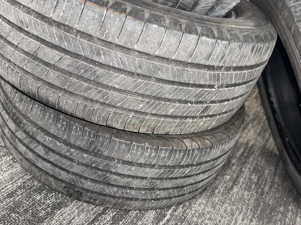 Four Michelin Tires 205/55R16 - photo 2