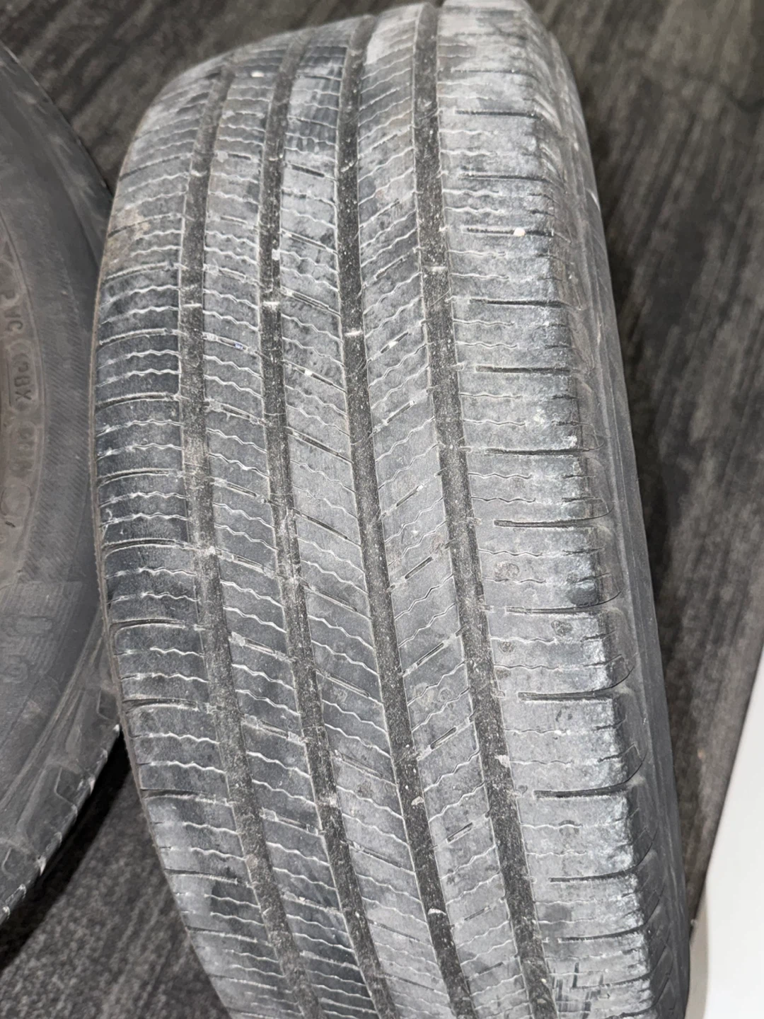 Four Michelin Tires 205/55R16 - photo 3