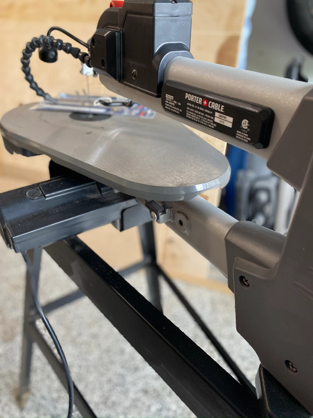 Porter-Cable Scroll Saw with Bosch Blades - photo 2