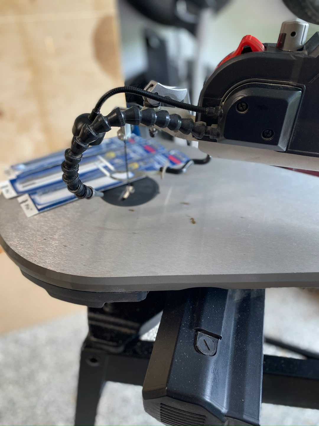 Porter-Cable Scroll Saw with Bosch Blades - photo 3