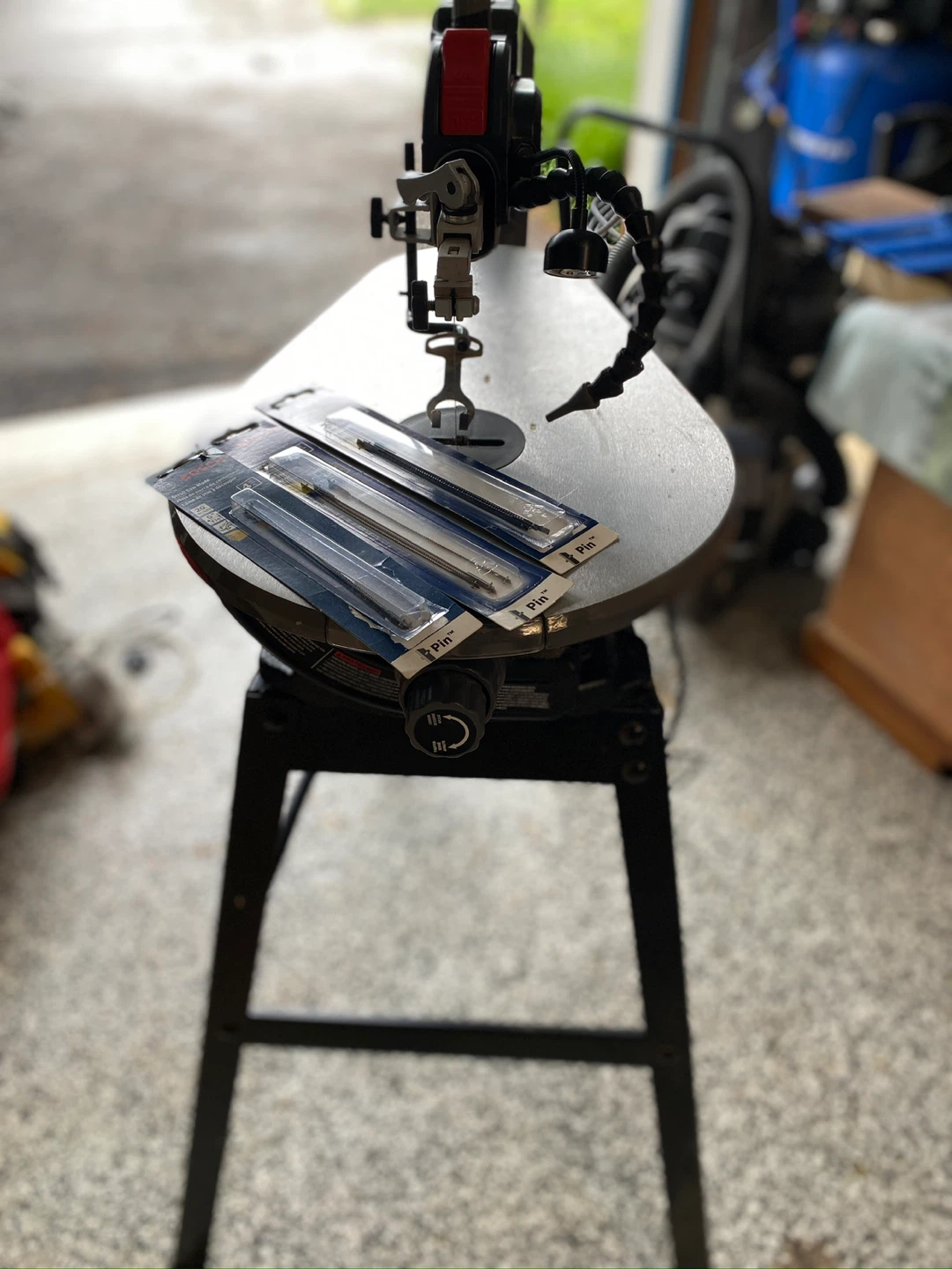 Porter-Cable Scroll Saw with Bosch Blades - photo 4
