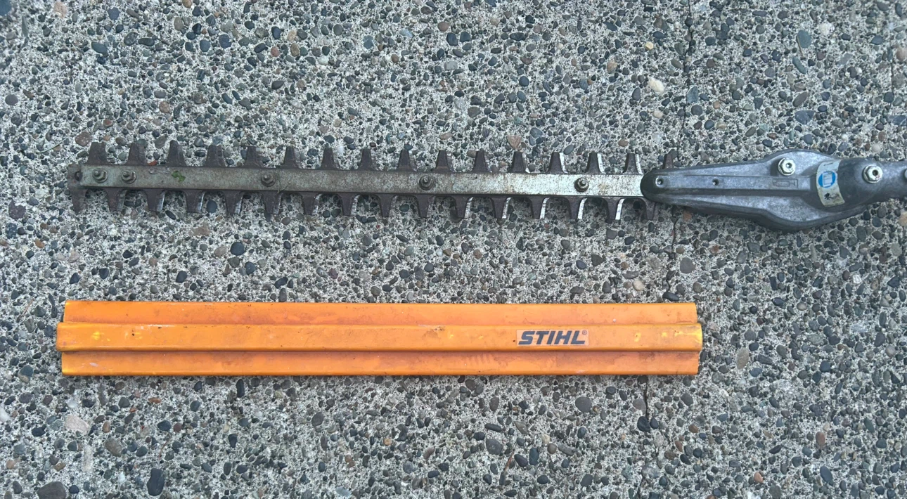 STIHL HL 100 K Long Reach Hedge Trimmer - photo 3