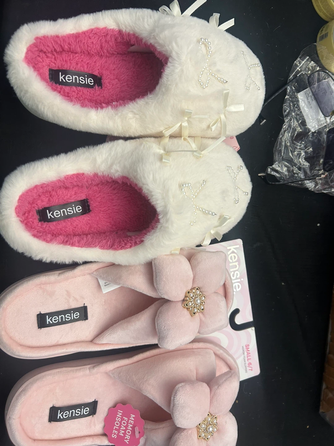 Kensie Women's Memory Foam Slippers - Small 6/7