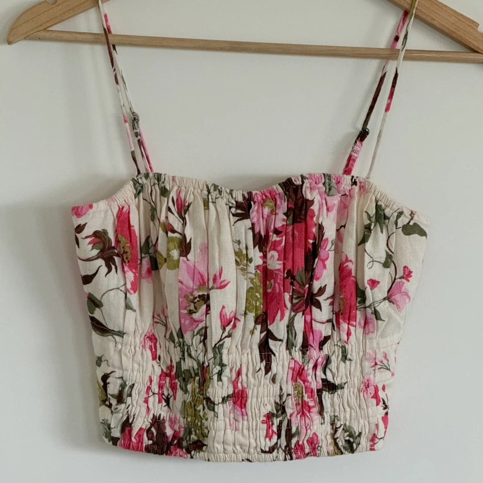 Boho inspired Abercrombie & Fitch Floral Smocked Crop Top