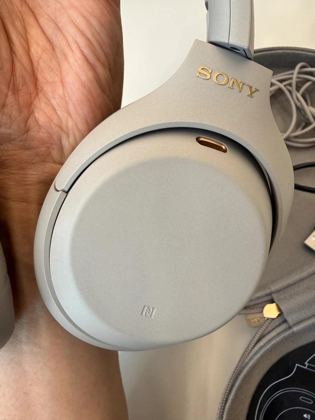 Sony WH-1000XM4 Headphones