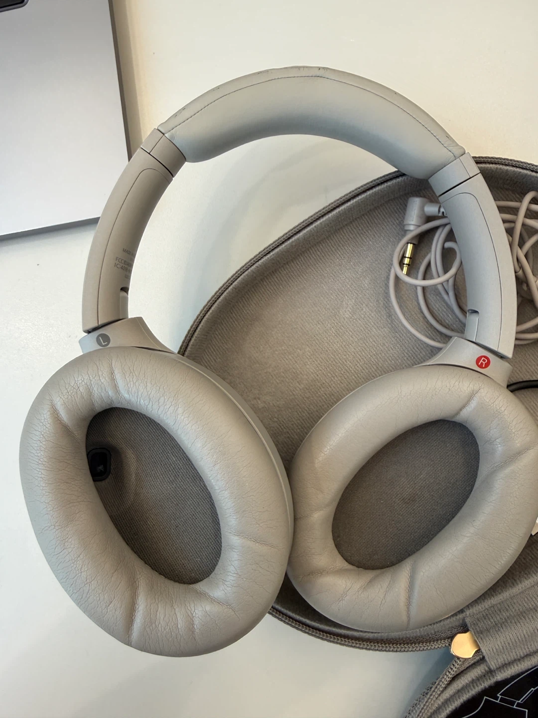 Sony WH-1000XM4 Headphones - photo 2