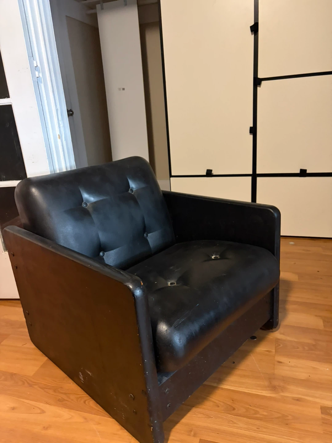 Black Accent Chair Leather (Painted Black) - photo 3
