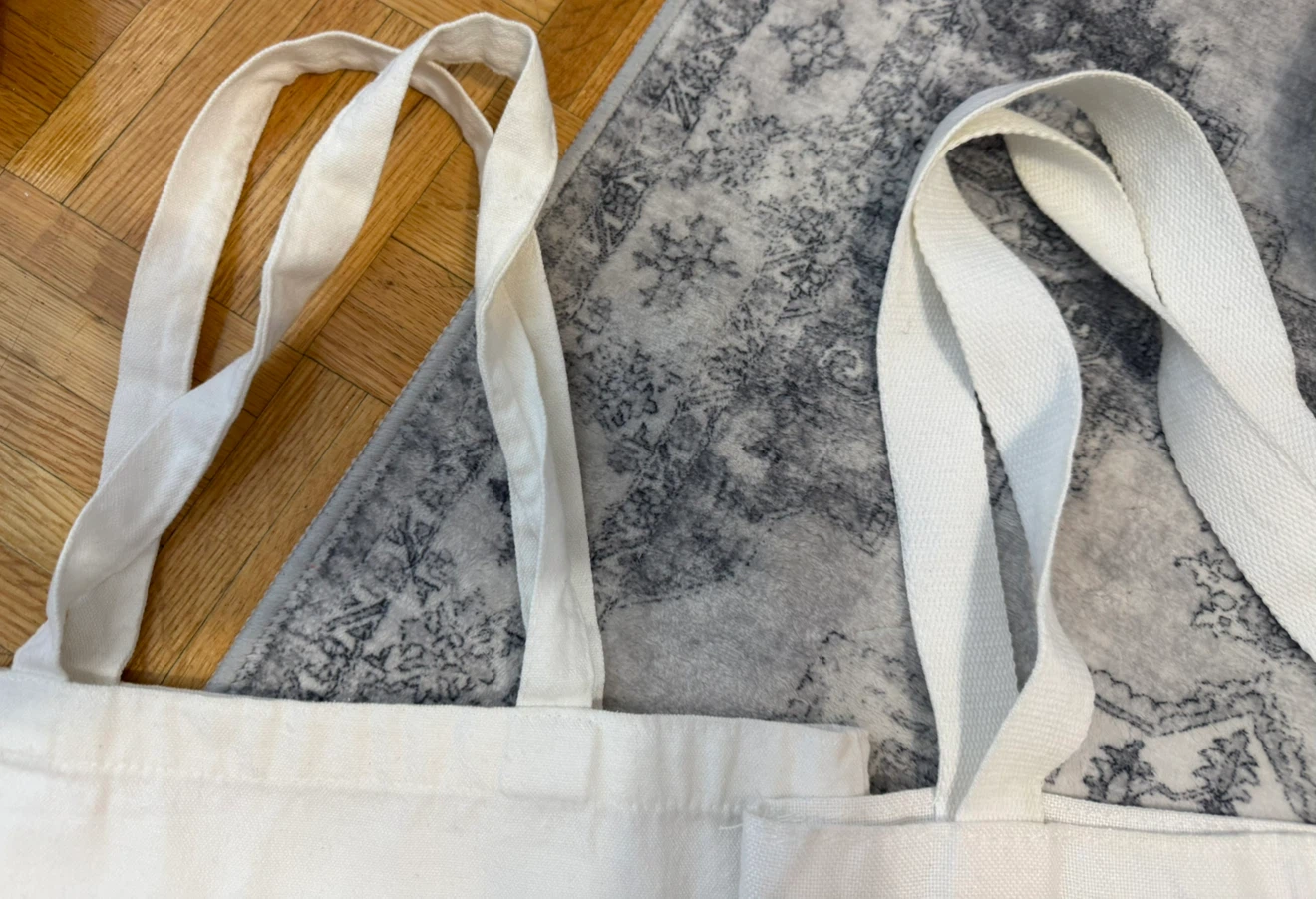 Sabrina Carpenter Espresso Tote Bag and a bow tote bag - photo 4