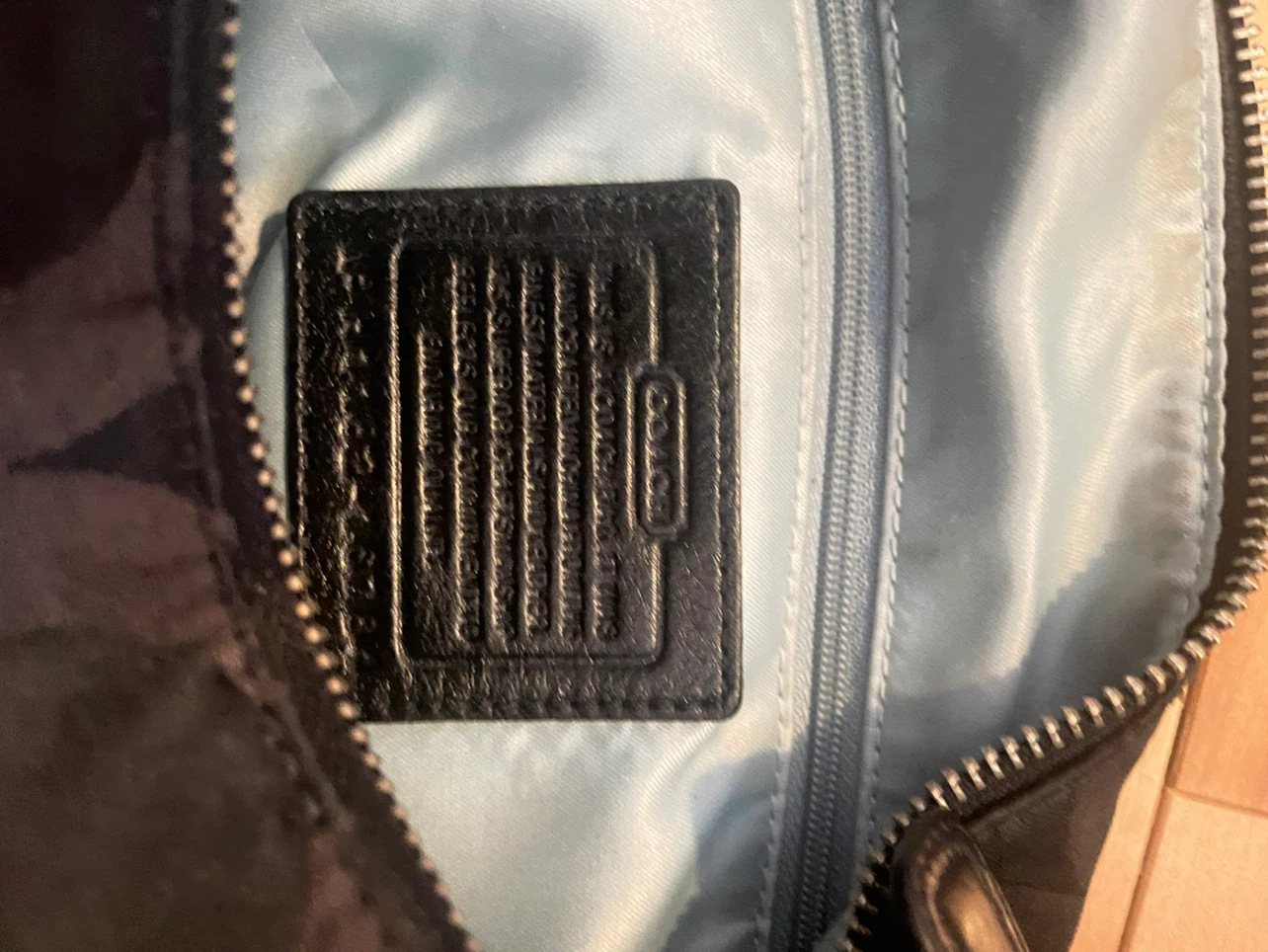 Coach Signature C Shoulder Bag - photo 3