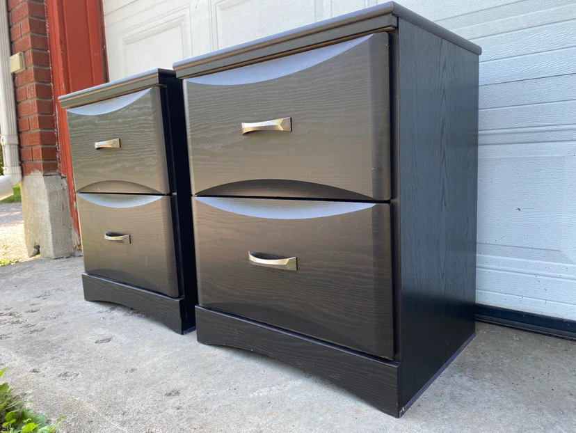 Pair of Ashley Furniture Nightstands (CAN DELIVER) - photo 4