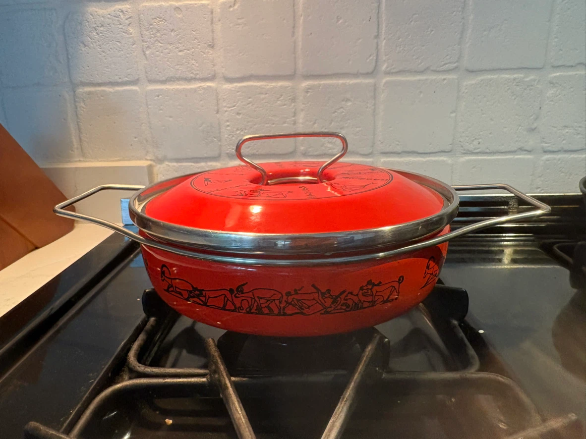 Sisal Italia Red Enamel Pot with Lid