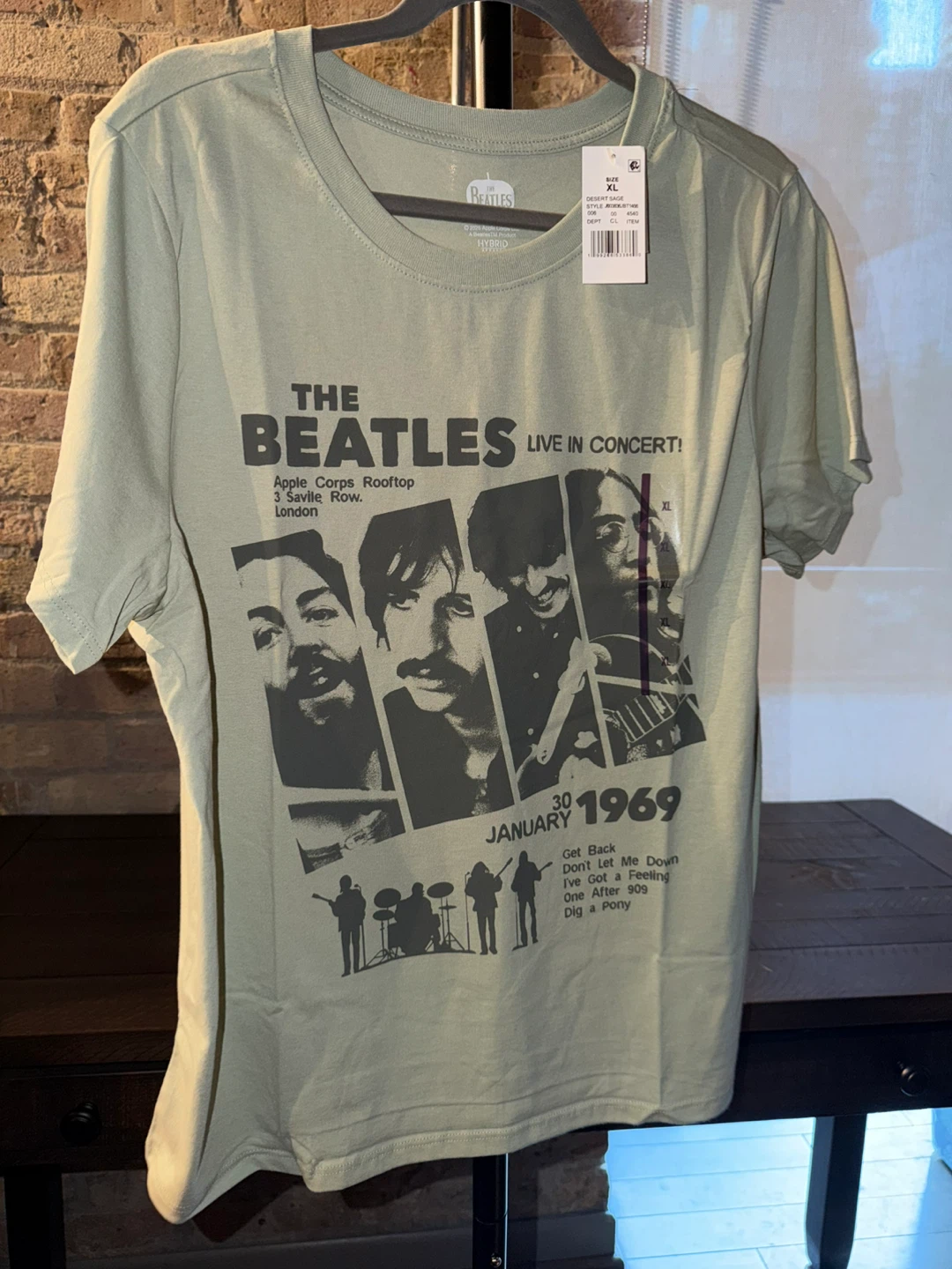 The Beatles "Live in Concert" T-Shirt XL Desert Sage