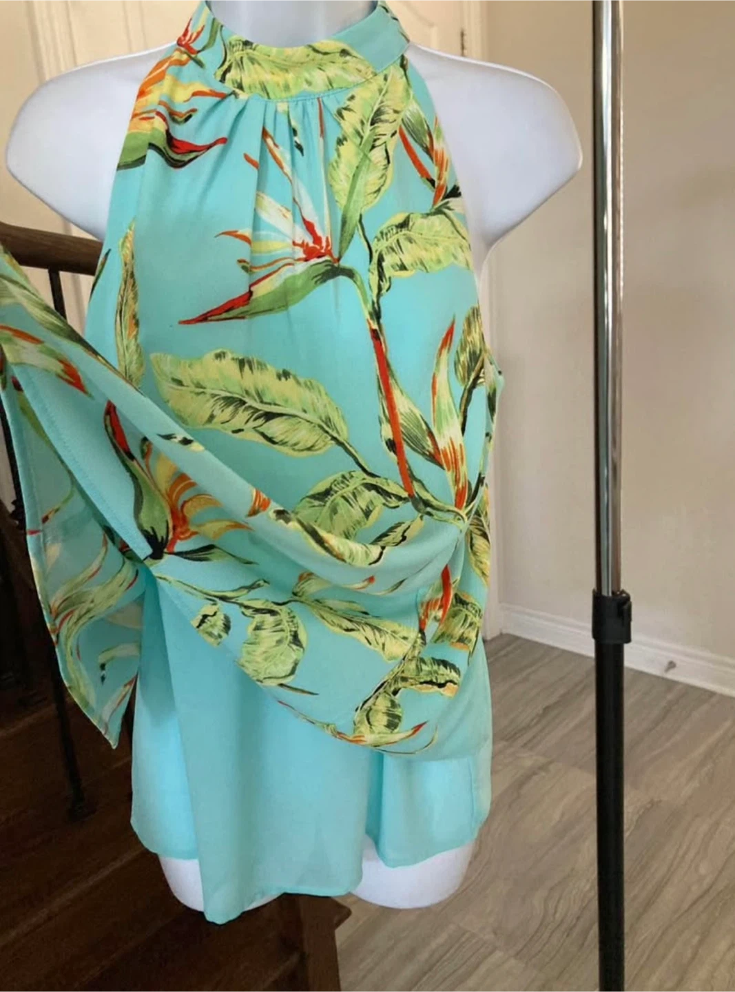 Light Blue Floral Halter Top - photo 4