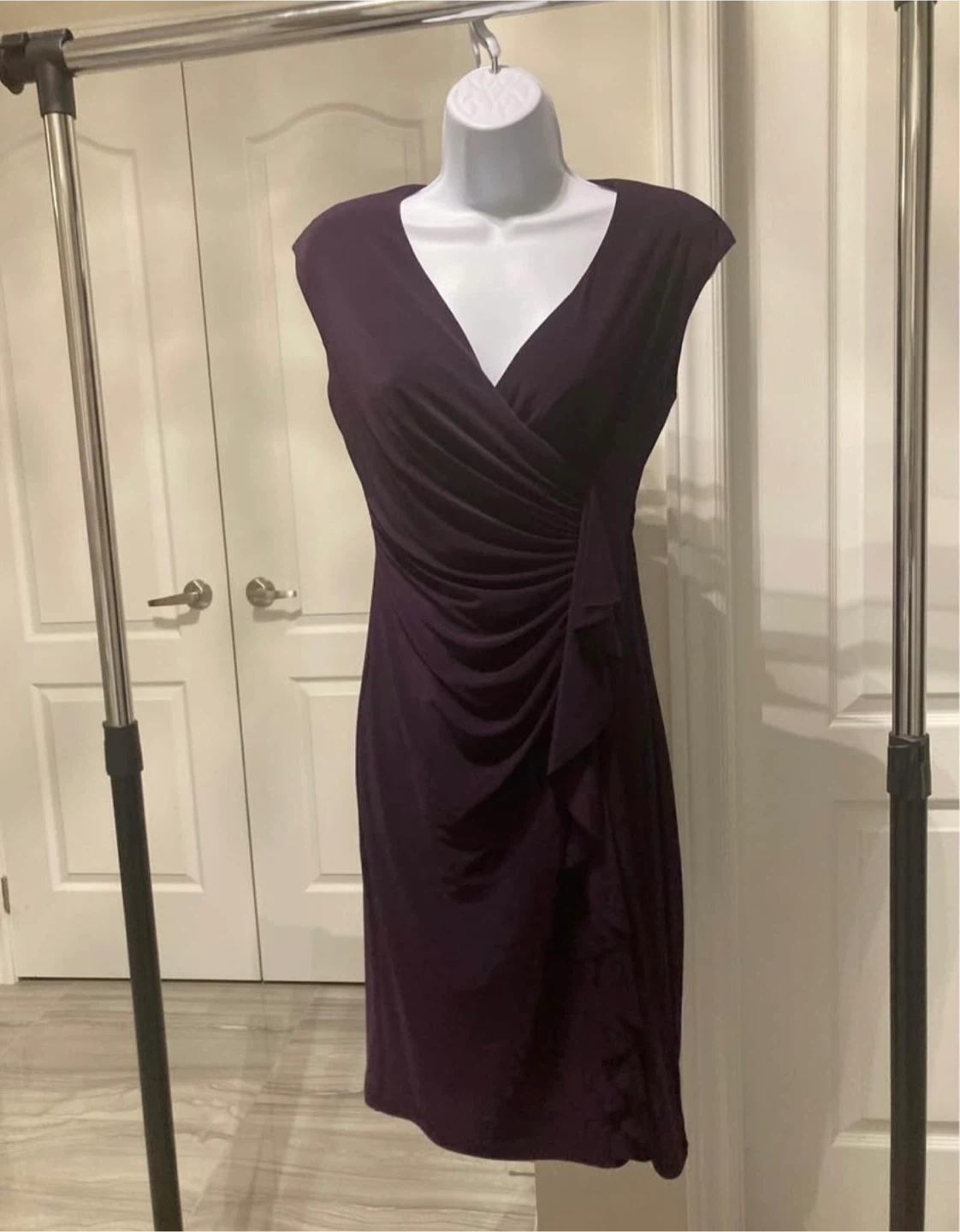 Purple Cap Sleeve Ruched Sheath Dress - photo 4