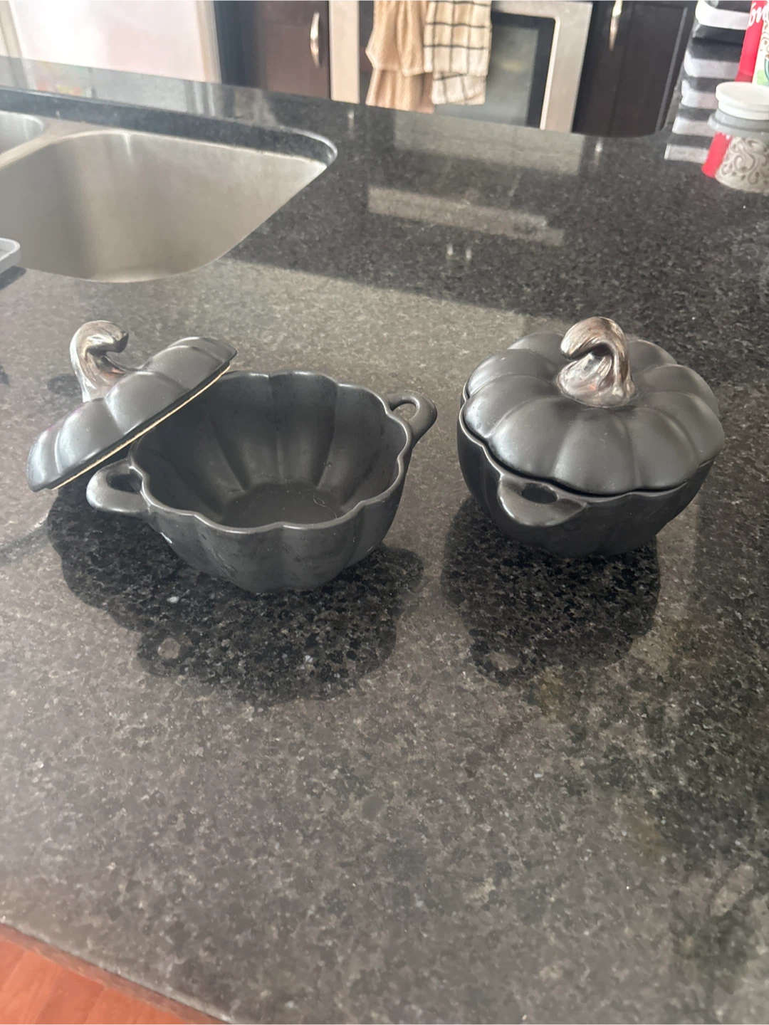 The Bakehouse Ciroa Black Pumpkin Stoneware Dish Set - photo 2