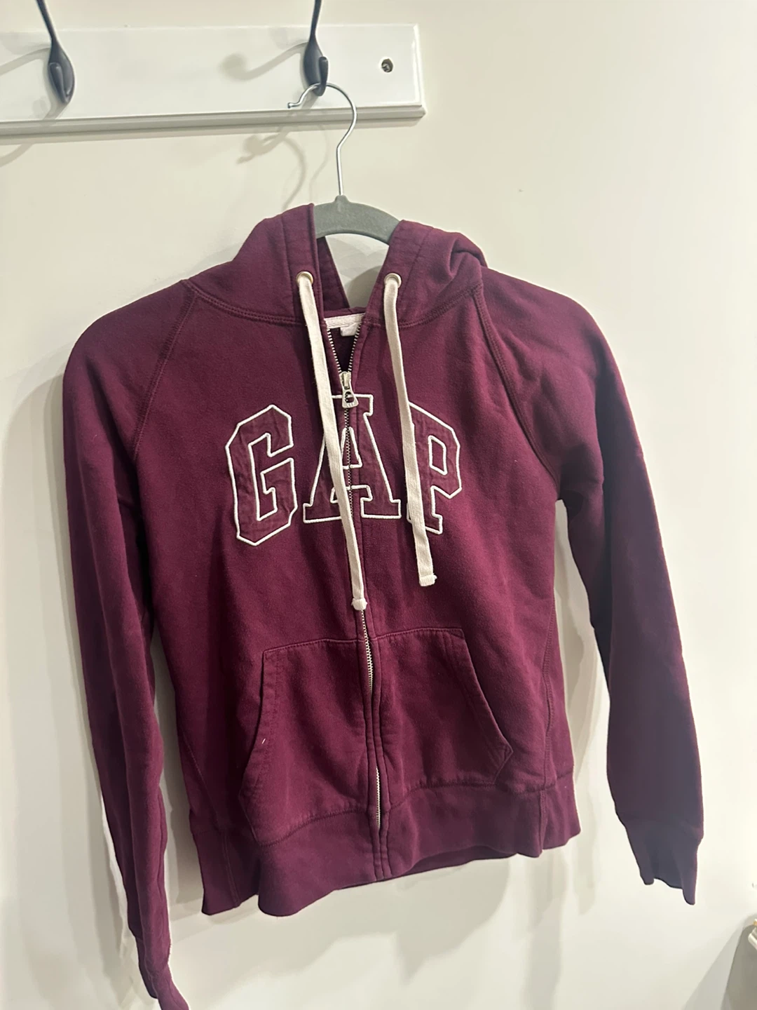 GAP Zip-Up Hoodie - Burgundy