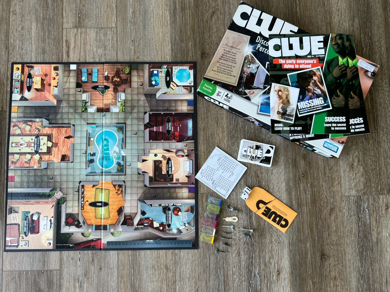 Clue "Discover the Secrets" Board Game, 2008 edition - photo 2
