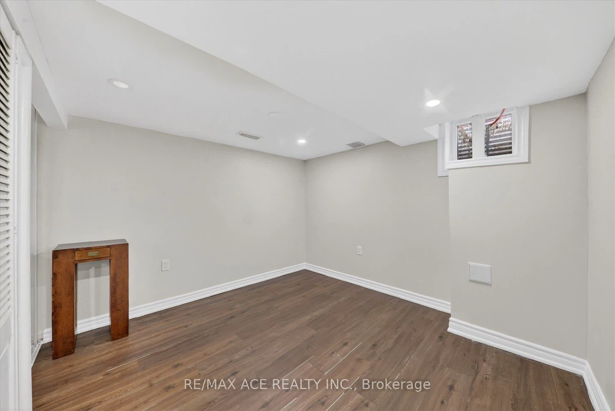Basement Apartment - photo 4
