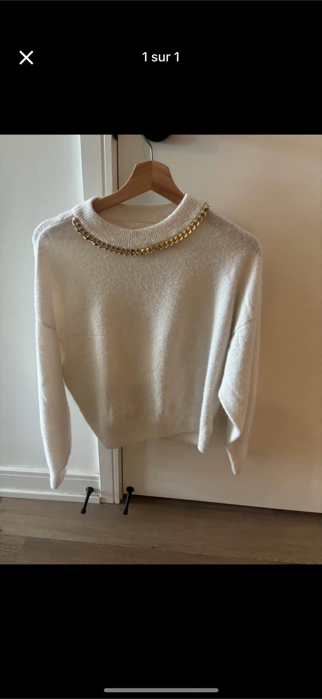 Cream Sweater with Gold Chain Detail XS
