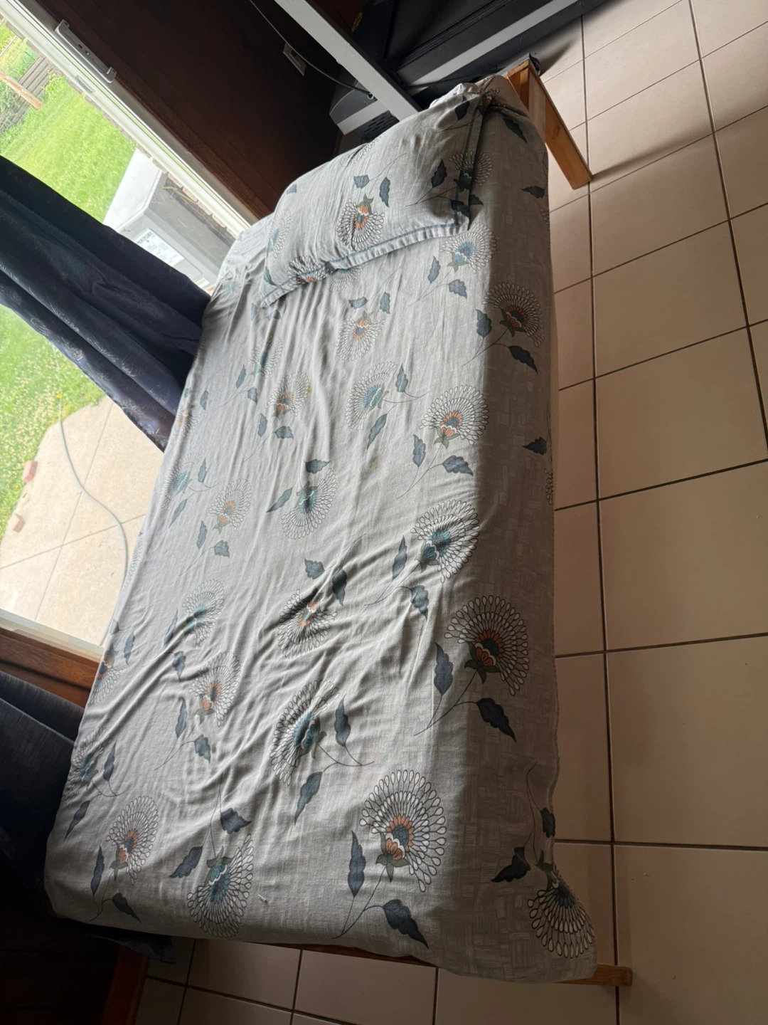 Single bed