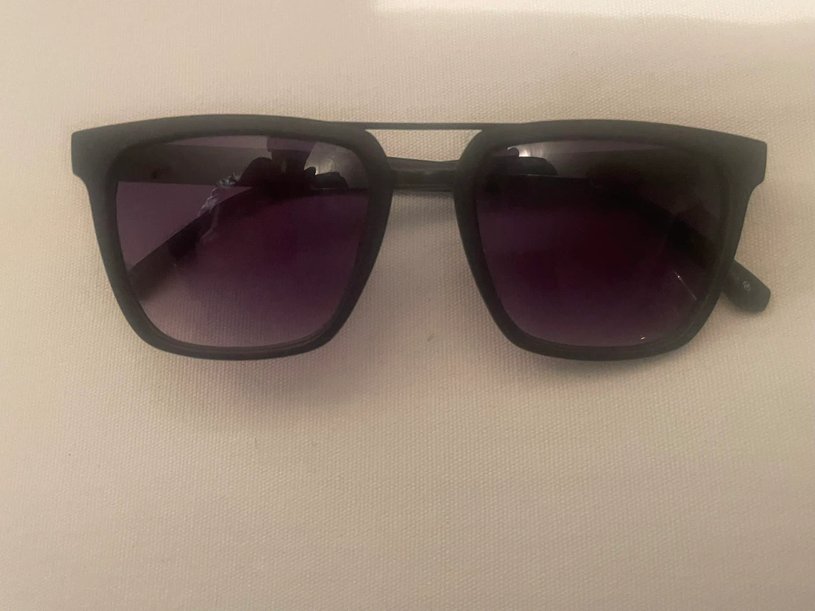 Black Square Sunglasses