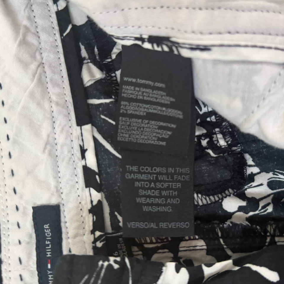 Tommy Hilfiger Black & White Floral Shorts - photo 4