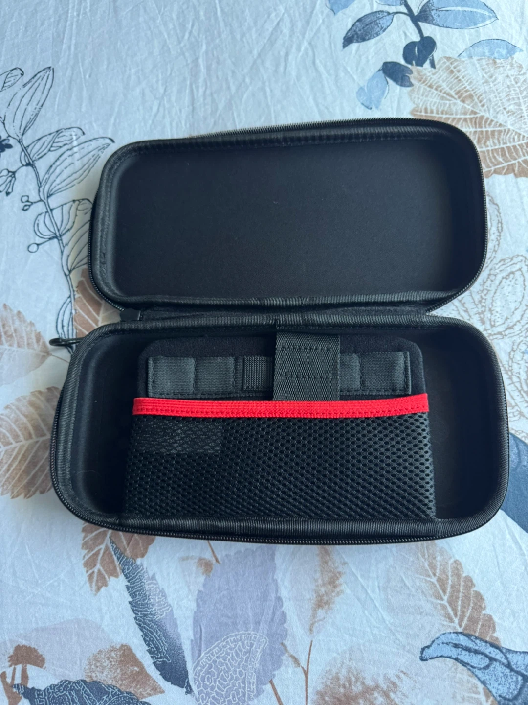 Nintendo Switch Mario "IT'S-A ME!" Carrying Case - photo 3