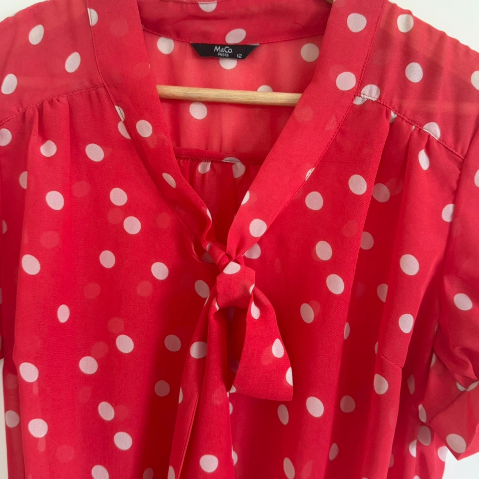 Cute Red Short-Sleeved Tie-Neck Polka Dot Blouse - photo 2