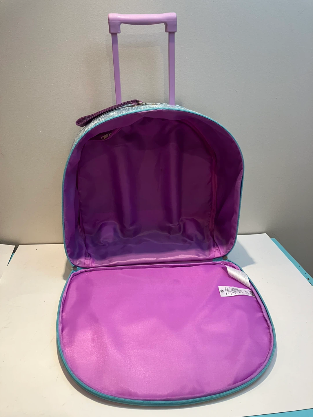 Disney Store Frozen Rolling Luggage - photo 4