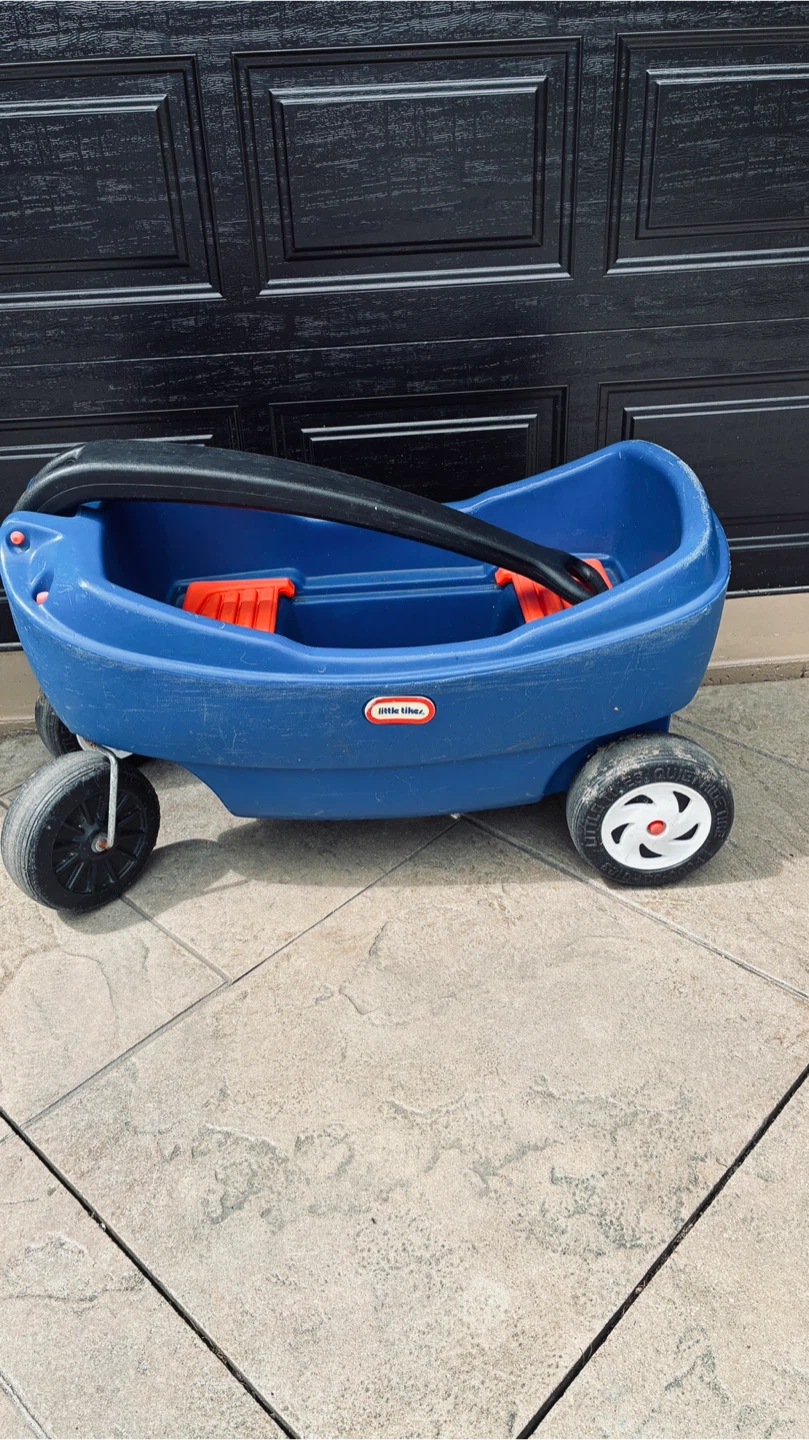 Little Tikes kids wagon