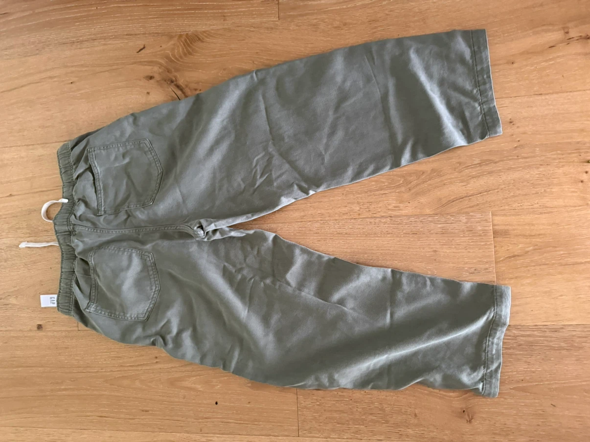 Women’s GAP Cargo Pants - Khaki - Size M - photo 2