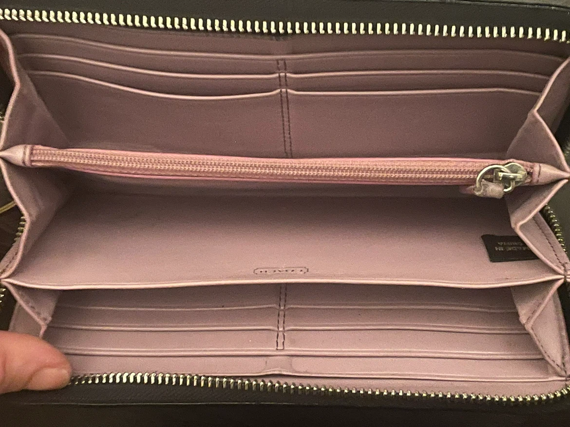 Coach Zip Around Wallet - photo 3