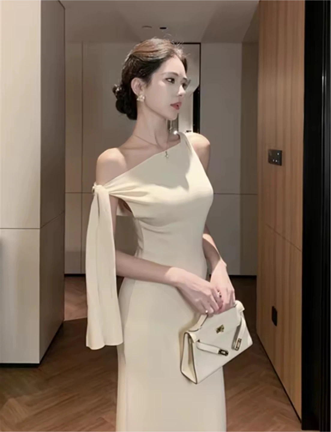 Women's One-Shoulder Dress